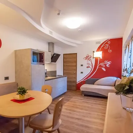 Chalet Snowflake Apartment